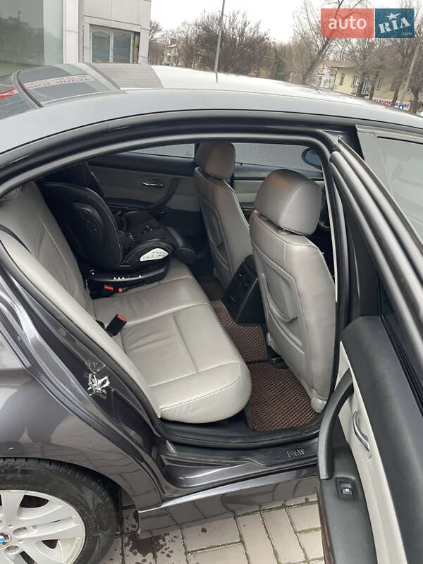 Седан BMW 3 Series 2007 в Кам'янському