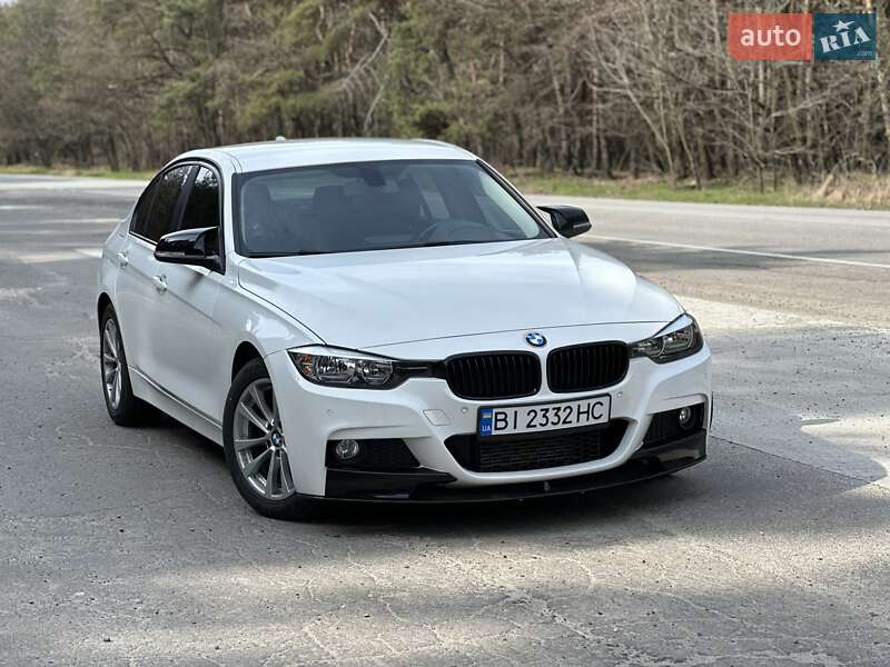 Седан BMW 3 Series 2015 в Кременчуге