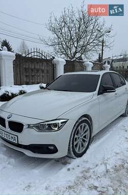 Седан BMW 3 Series 2015 в Виннице