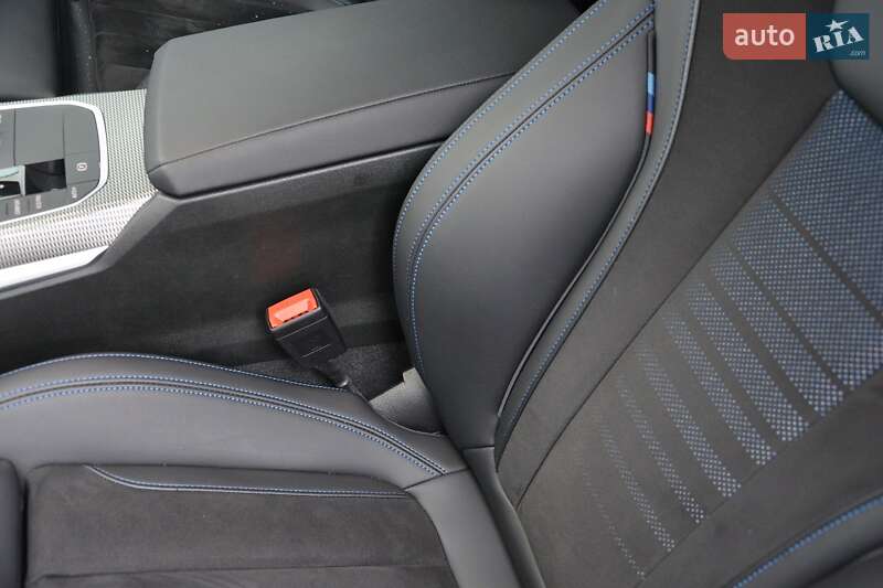 Седан BMW 3 Series 2022 в Киеве