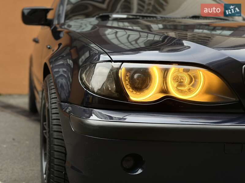 Седан BMW 3 Series 2003 в Одессе