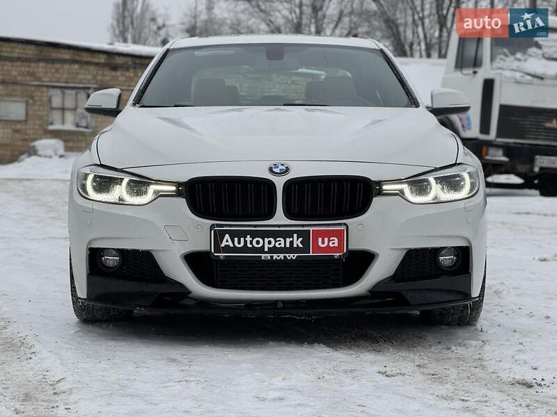 Седан BMW 3 Series 2016 в Киеве