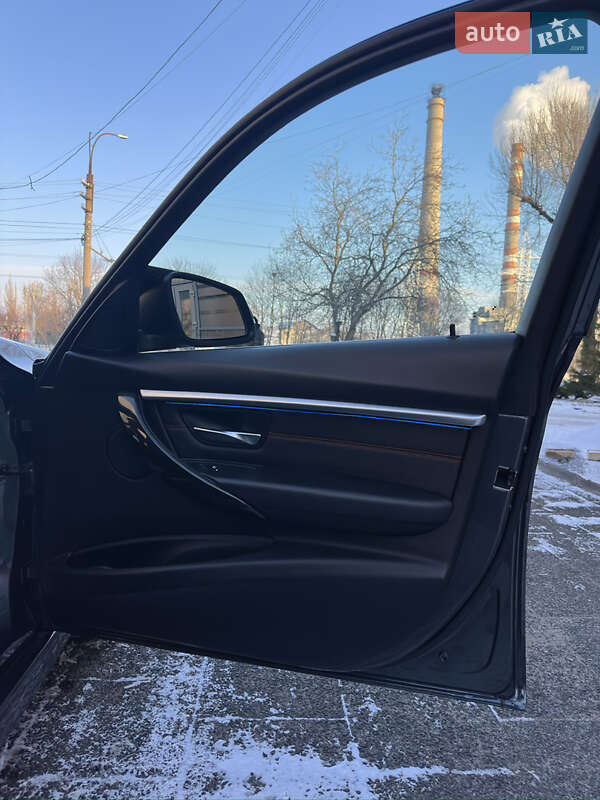 Седан BMW 3 Series 2017 в Одессе фото 16 Седан BMW 3 Series 2017 в Одессе