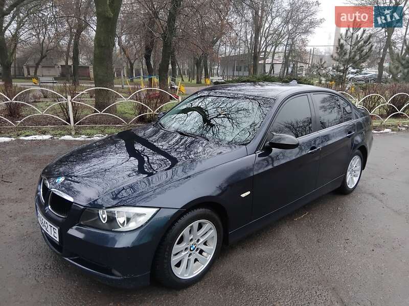 Седан BMW 3 Series 2007 в Черноморске