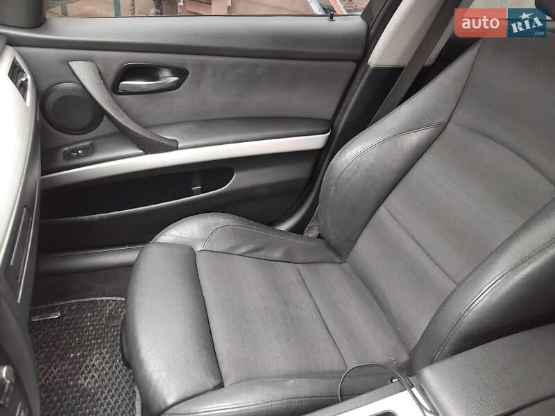 Седан BMW 3 Series 2007 в Черноморске