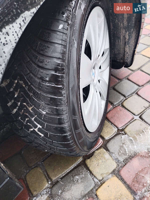 Седан BMW 3 Series 2006 в Луцке