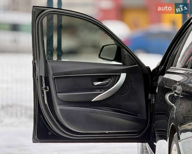Седан BMW 3 Series 2016 в Киеве фото 16 Седан BMW 3 Series 2016 в Киеве
