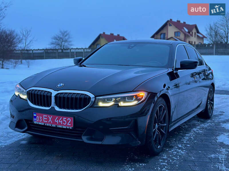 Седан BMW 3 Series 2020 в Львове