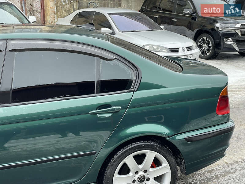 Седан BMW 3 Series 1998 в Корце