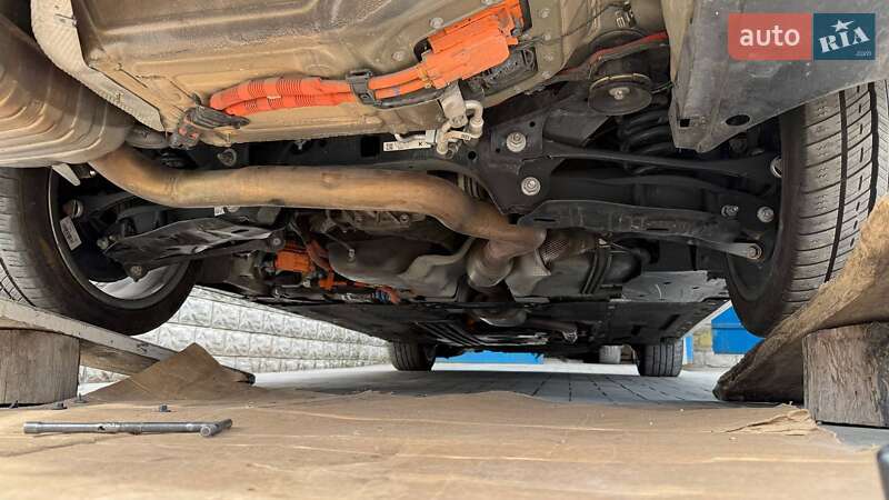 Седан BMW 3 Series 2018 в Попельне