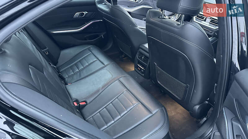 Седан BMW 3 Series 2019 в Виннице