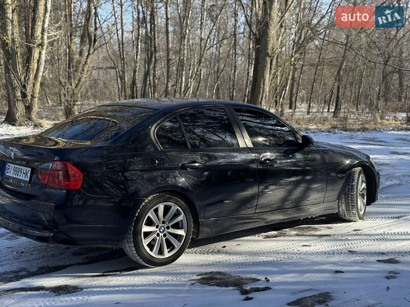 Седан BMW 3 Series 2009 в Полтаве