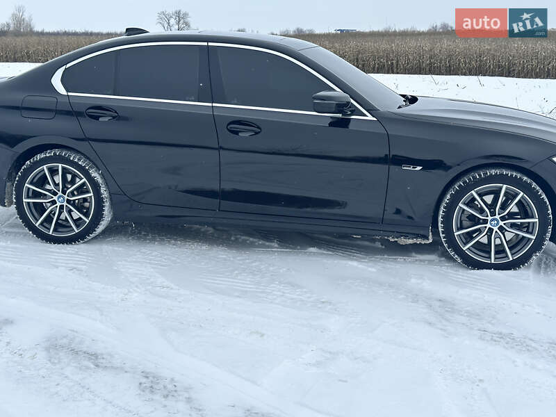 Седан BMW 3 Series 2022 в Киеве фото 5 Седан BMW 3 Series 2022 в Киеве
