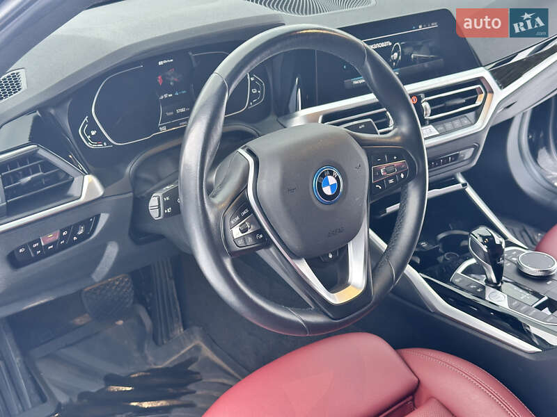 Седан BMW 3 Series 2022 в Киеве фото 19 Седан BMW 3 Series 2022 в Киеве