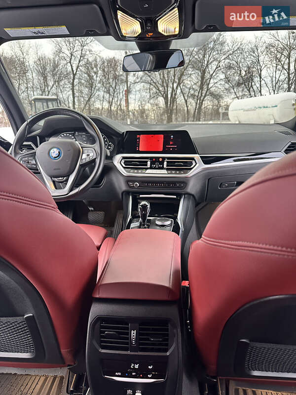 Седан BMW 3 Series 2022 в Киеве фото 25 Седан BMW 3 Series 2022 в Киеве