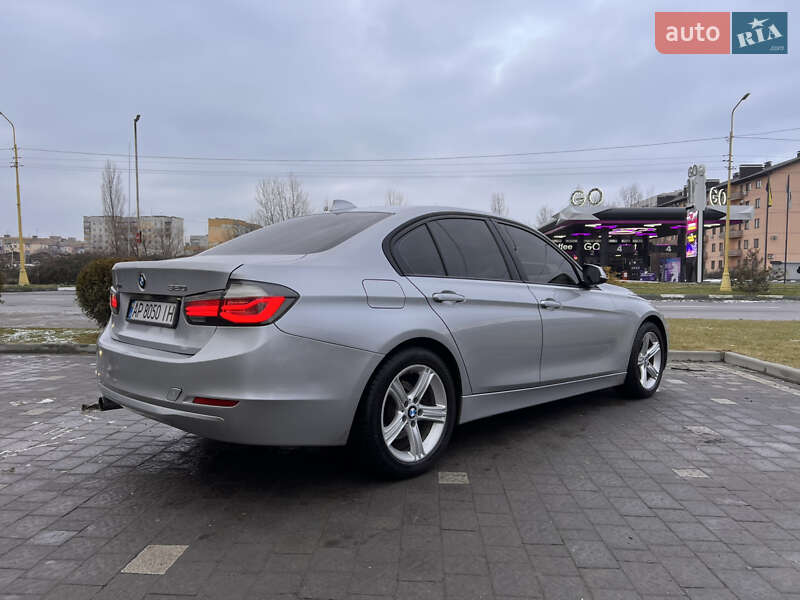 Седан BMW 3 Series 2013 в Ужгороде