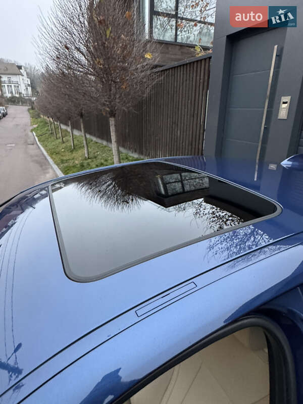 Седан BMW 3 Series 2021 в Киеве