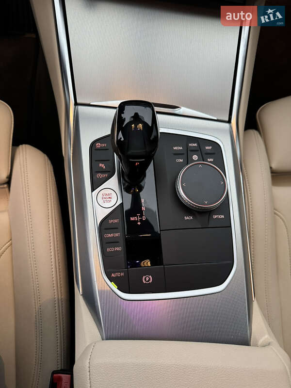 Седан BMW 3 Series 2021 в Киеве