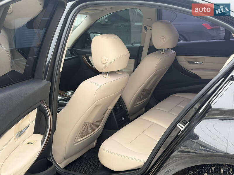 Седан BMW 3 Series 2014 в Одессе