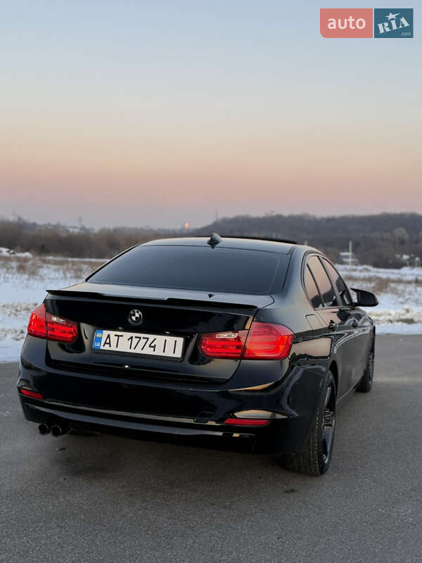 Седан BMW 3 Series 2015 в Киеве