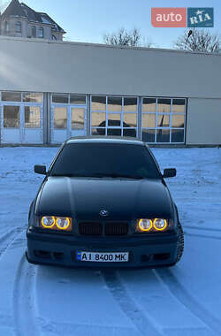 Седан BMW 3 Series 1993 в Золотоноше