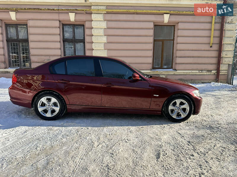 Седан BMW 3 Series 2010 в Черновцах фото 4 Седан BMW 3 Series 2010 в Черновцах