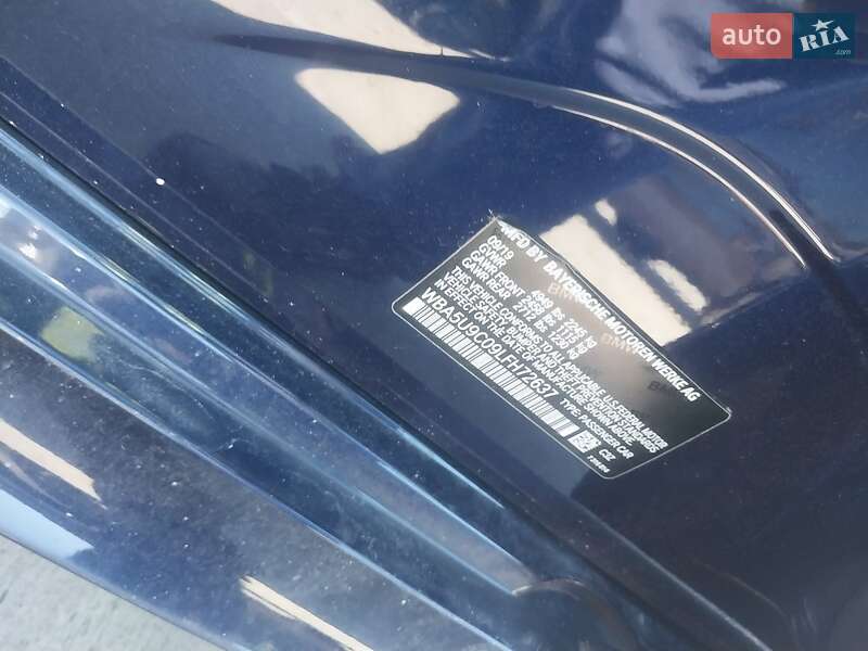 Седан BMW 3 Series 2020 в Киеве