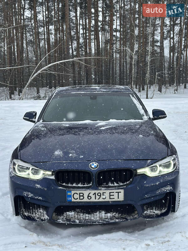Седан BMW 3 Series 2018 в Киеве