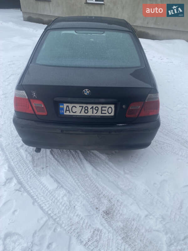 Седан BMW 3 Series 2004 в Шацке