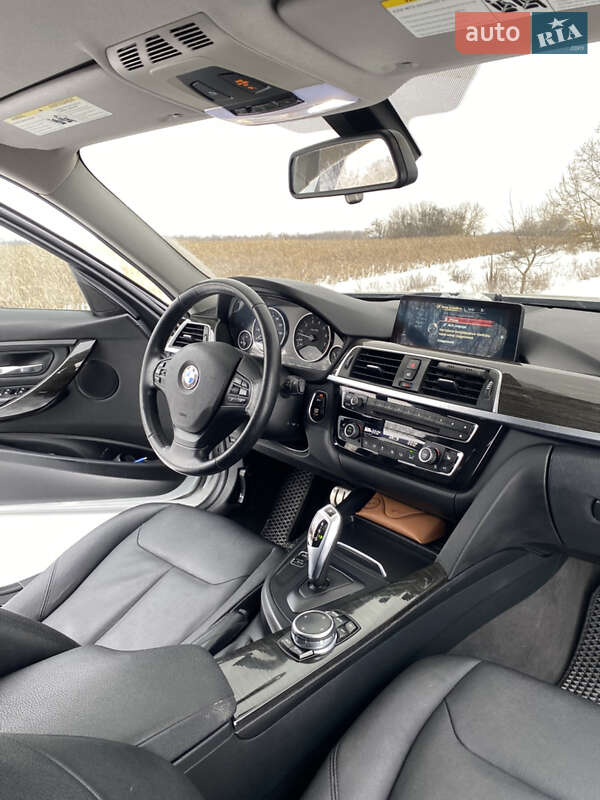 Седан BMW 3 Series 2016 в Киеве
