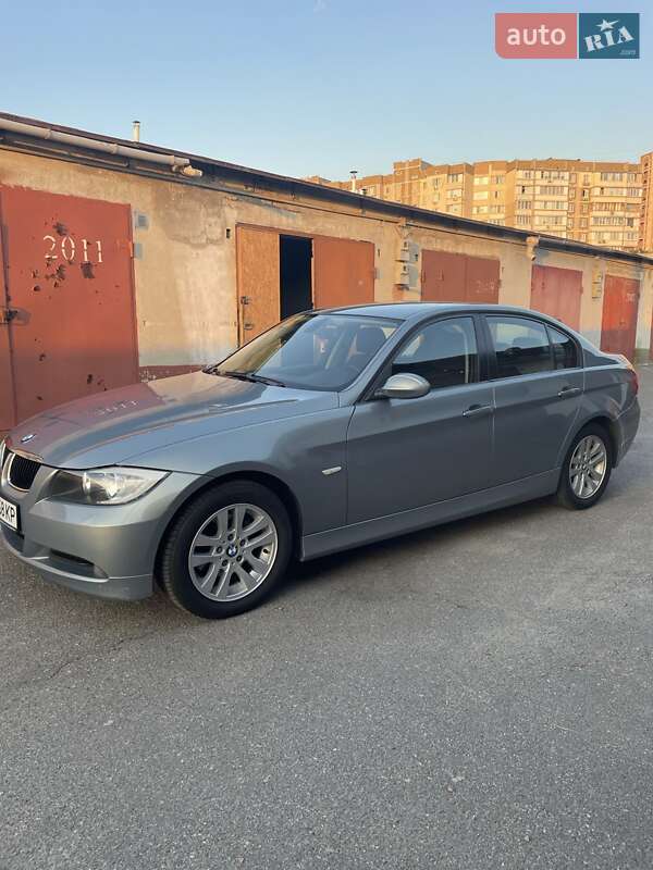 Седан BMW 3 Series 2006 в Киеве