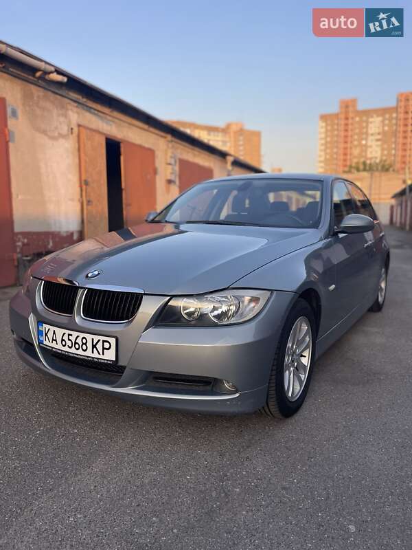 Седан BMW 3 Series 2006 в Киеве
