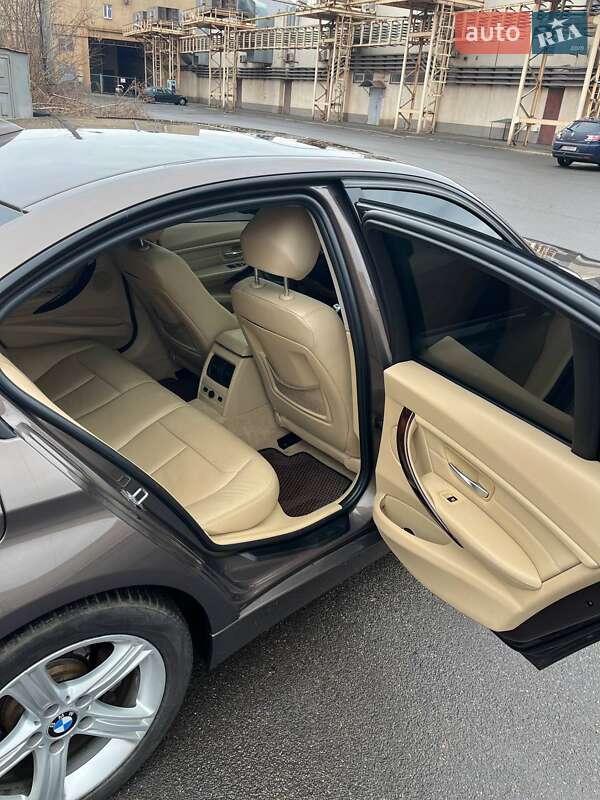 Седан BMW 3 Series 2013 в Кривом Роге фото 14 Седан BMW 3 Series 2013 в Кривом Роге