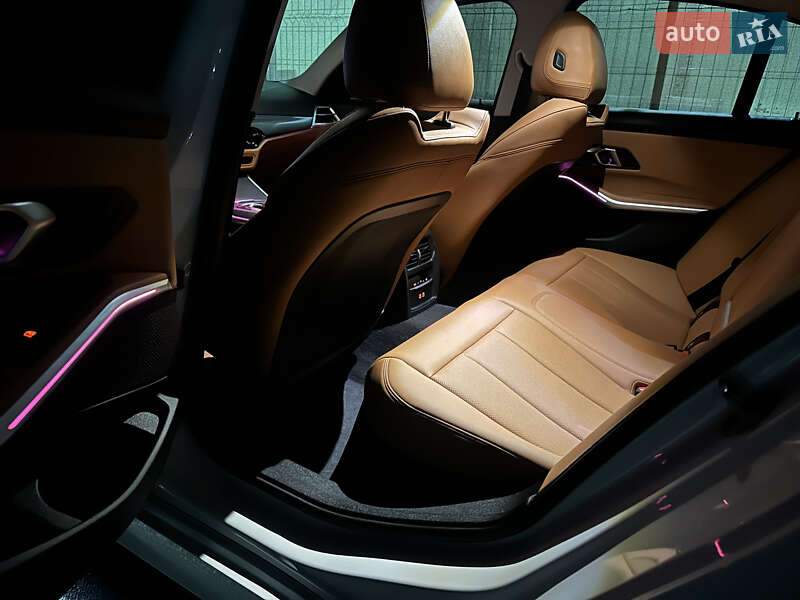 Седан BMW 3 Series 2024 в Одессе