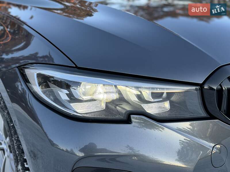Седан BMW 3 Series 2021 в Киеве