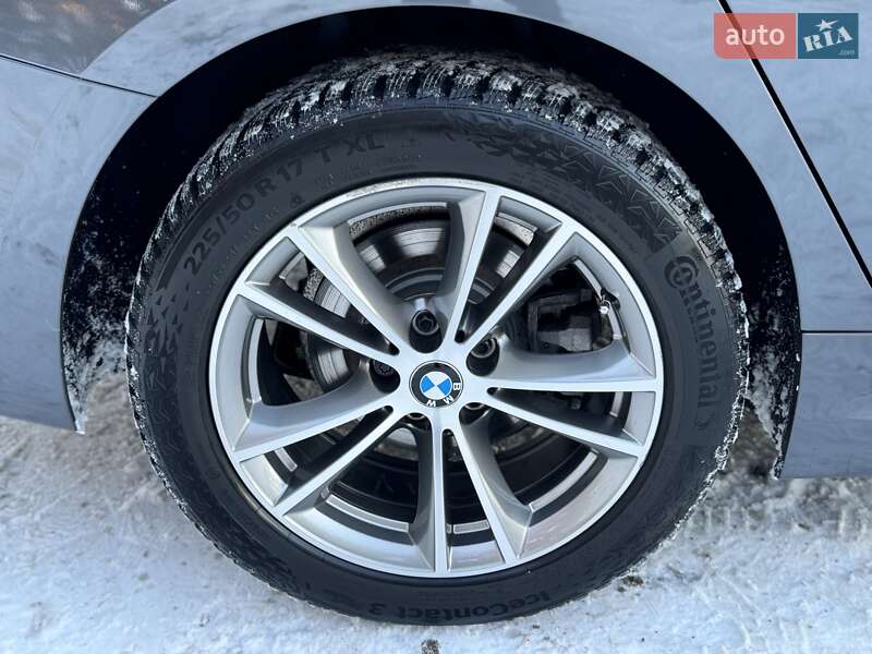 Седан BMW 3 Series 2021 в Киеве
