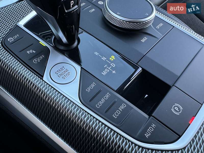 Седан BMW 3 Series 2021 в Киеве