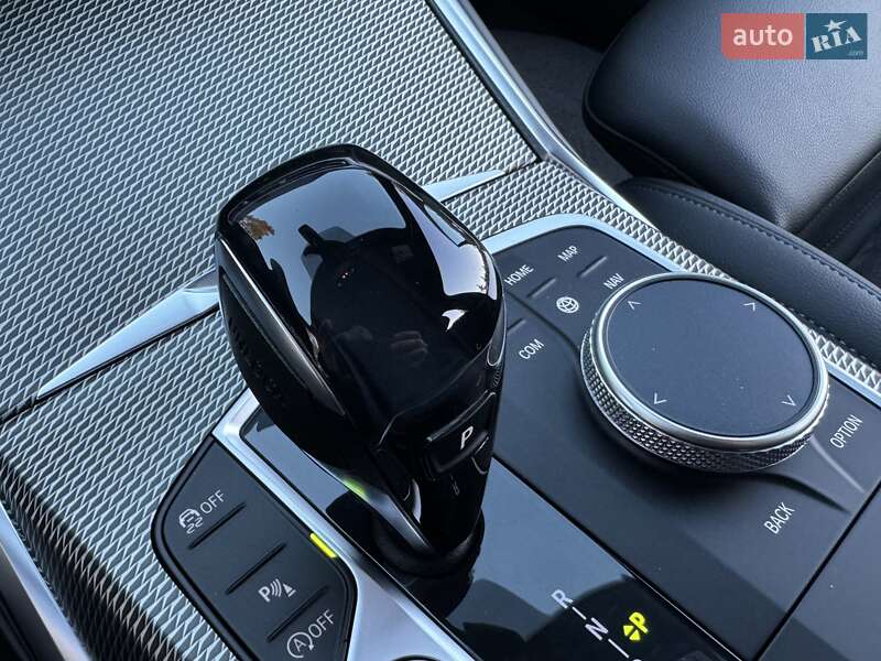 Седан BMW 3 Series 2021 в Киеве