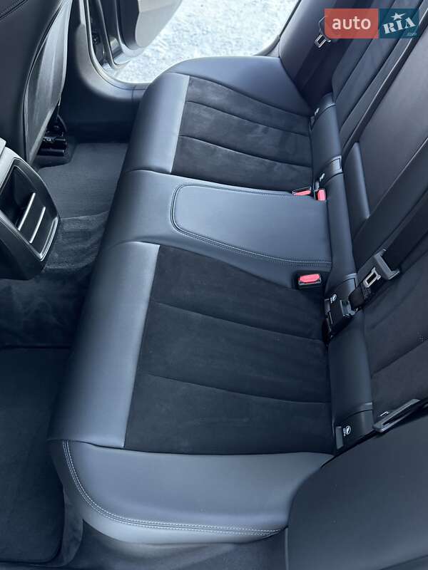 Седан BMW 3 Series 2021 в Киеве