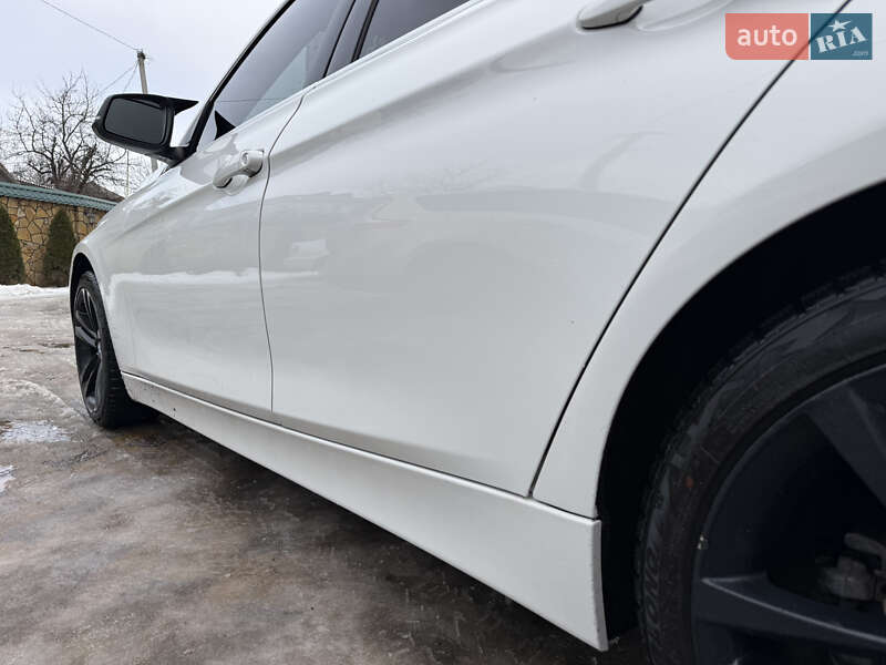 Седан BMW 3 Series 2017 в Могилев-Подольске