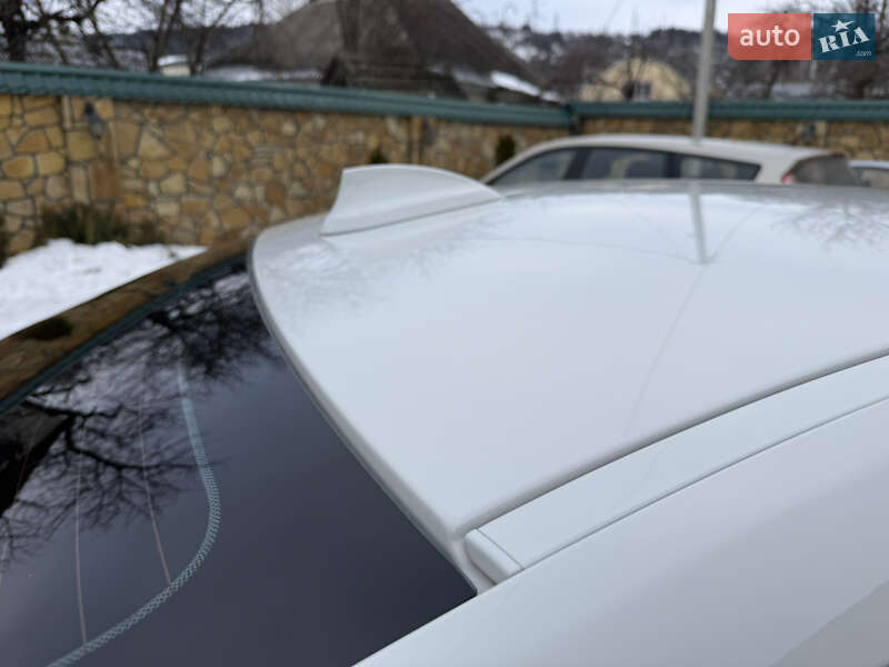 Седан BMW 3 Series 2017 в Могилев-Подольске