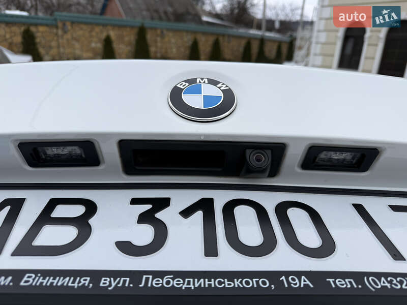 Седан BMW 3 Series 2017 в Могилев-Подольске
