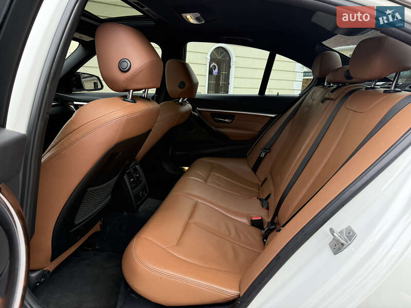 Седан BMW 3 Series 2017 в Могилев-Подольске