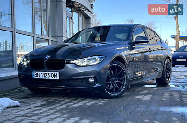 Седан BMW 3 Series 2016 в Одессе