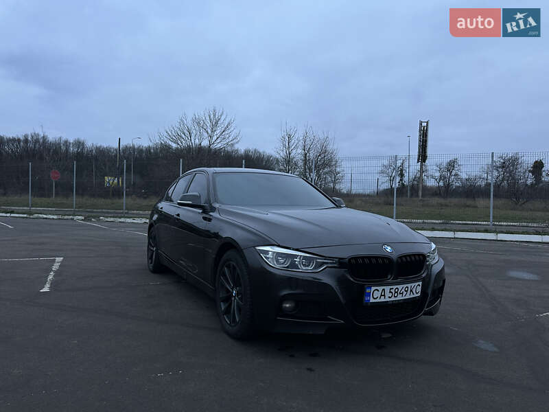 Седан BMW 3 Series 2016 в Полтаве