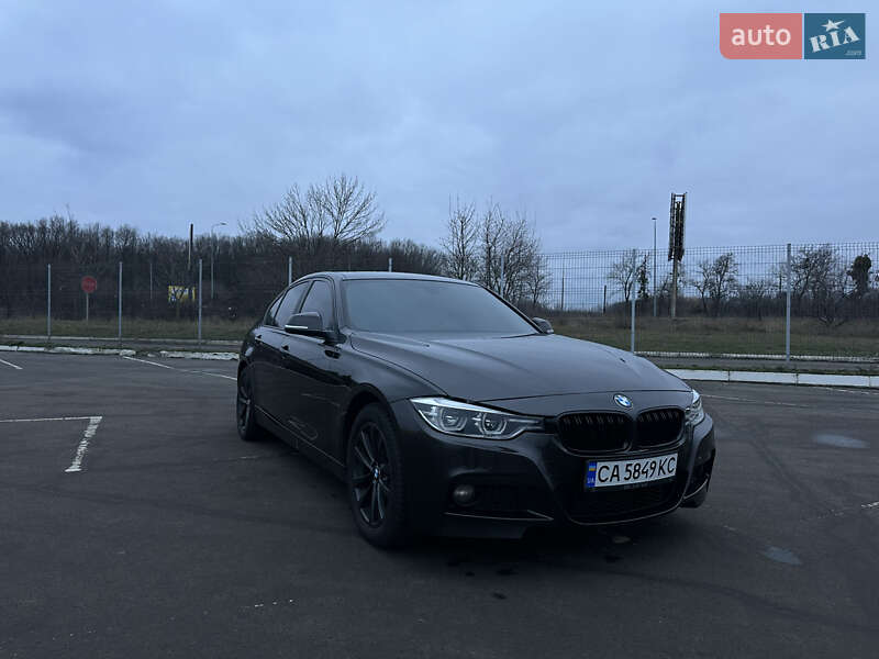 Седан BMW 3 Series 2016 в Полтаве