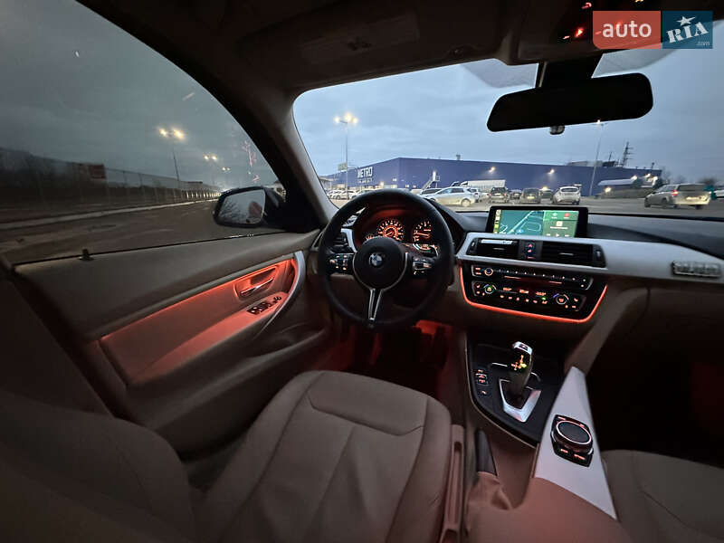 Седан BMW 3 Series 2016 в Полтаве