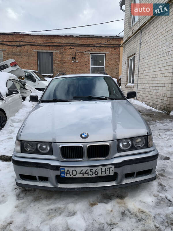 Универсал BMW 3 Series 1997 в Ровно