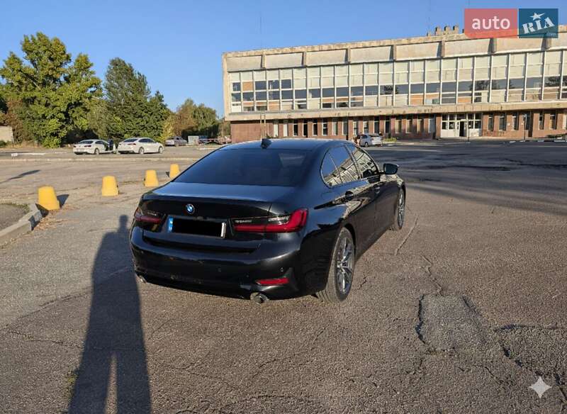 Седан BMW 3 Series 2022 в Кропивницком фото 16 Седан BMW 3 Series 2022 в Кропивницком