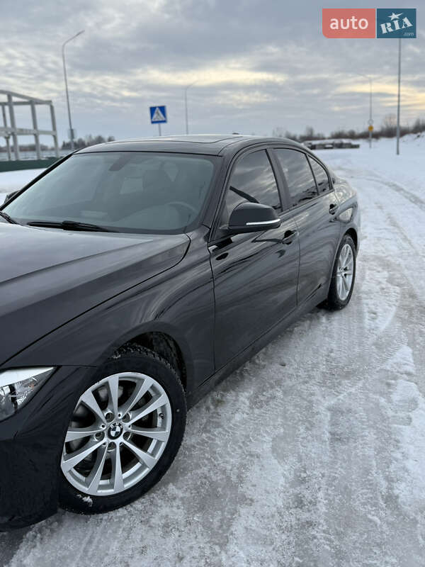 Седан BMW 3 Series 2016 в Виннице
